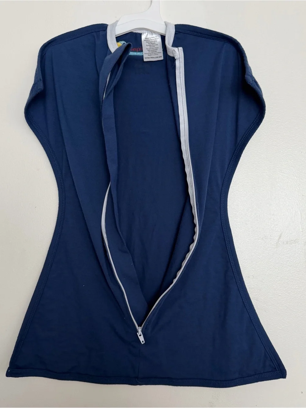 Sleeping Baby Zipadee Zip Swaddle Navy Size XS 3-6M